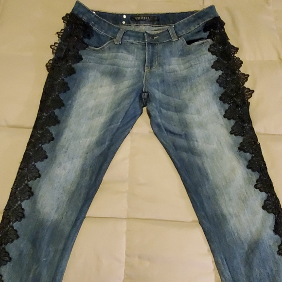 Thrill Denim - DLTNG🔜 Thrill lacy legged jeans